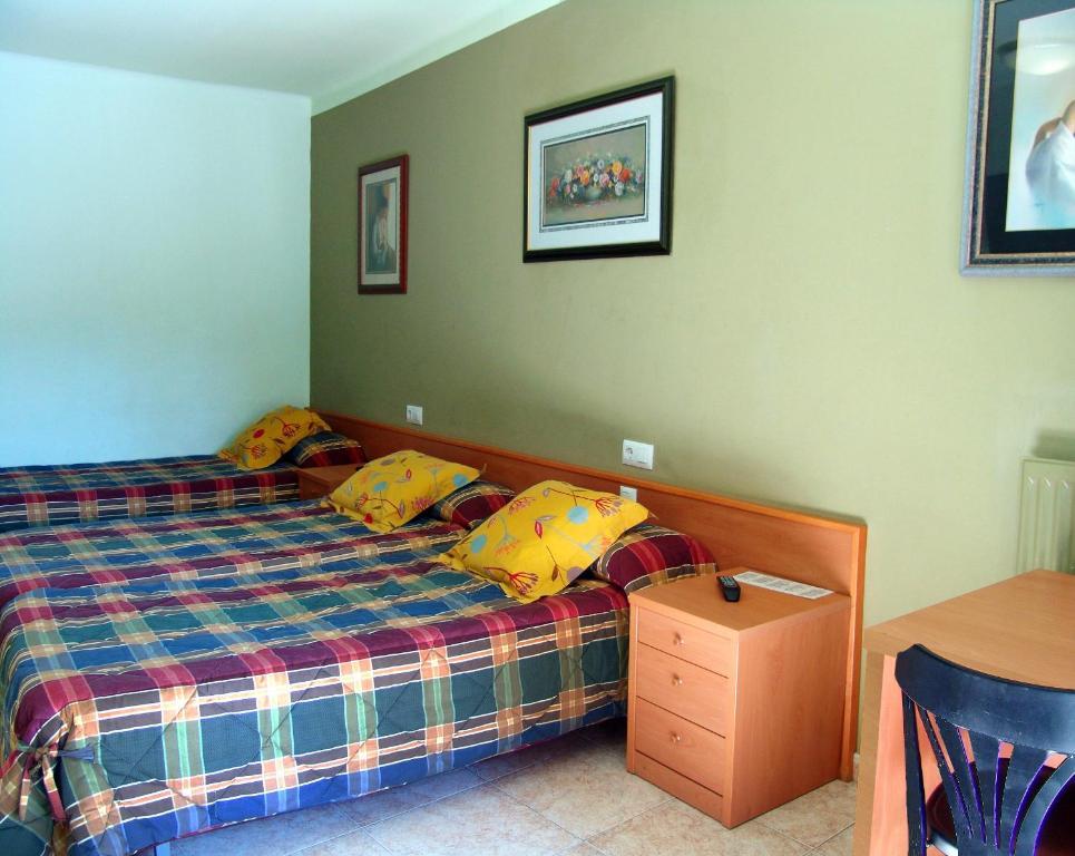 Hotel Pinxo Santa Coloma De Farners Oda fotoğraf